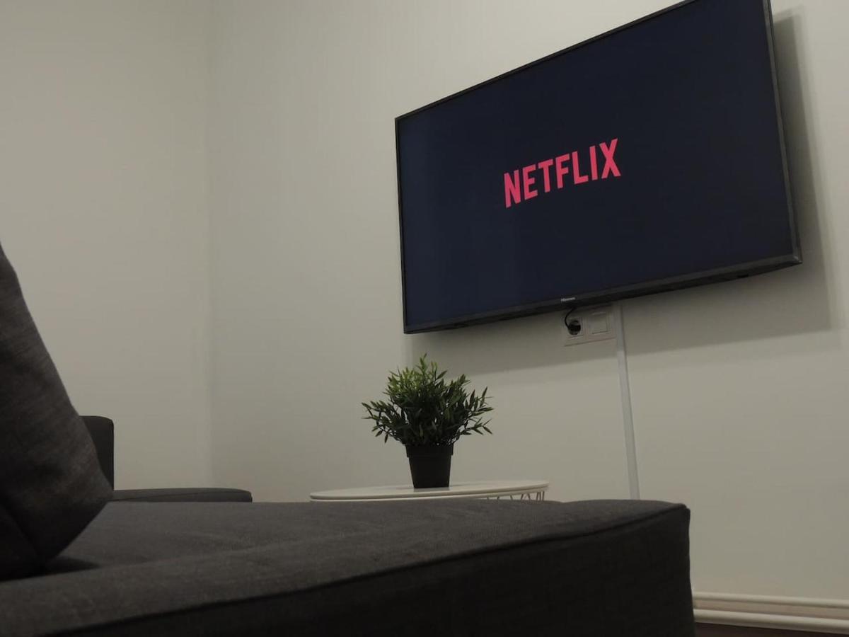 Precioso Piso En Oviedo, Parking, Wifi Y Netflix By Delabra Apartments ภายนอก รูปภาพ